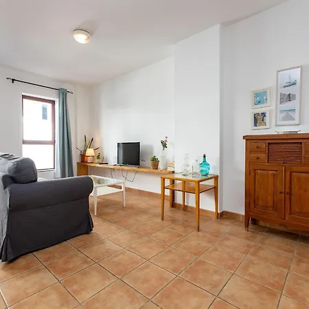 Inviting In - La Oliva Near The Apartamento *